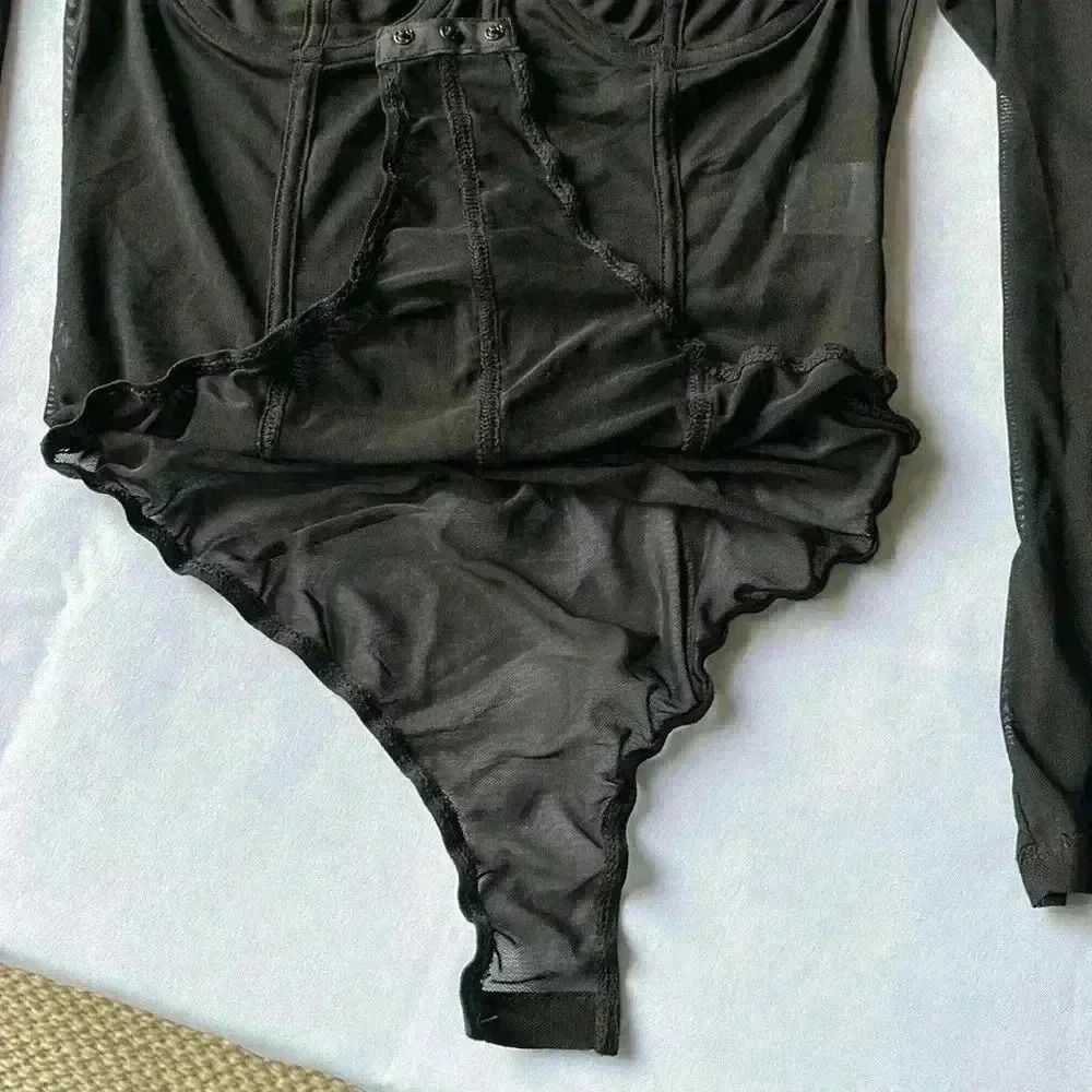 Princess Polly Sheer Black See Thru Mesh Bodysuit Long Sleeve Sz 8 Medium - Picture 8 of 13